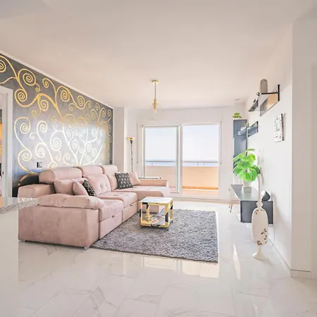 Panoramic Seaview Escape - Tranquility, Ac & Pool Apartment *